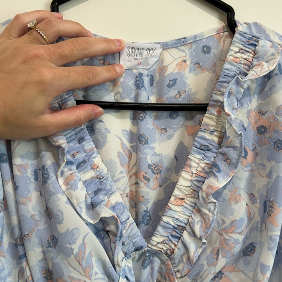 Blue patterned dress - Picture 3 of 4